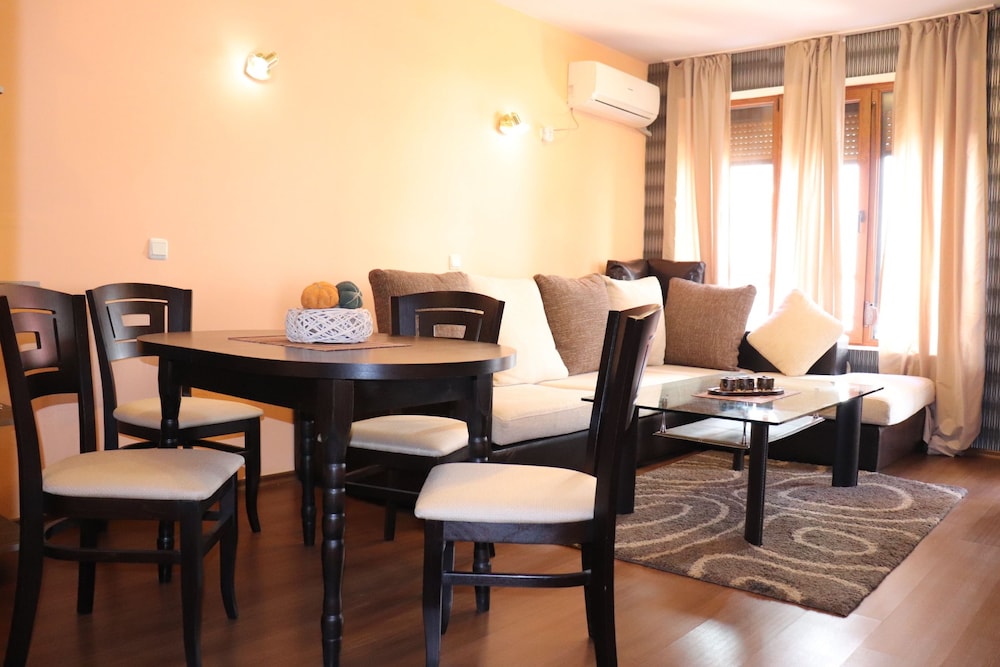 APARTMENT PERUSHTIZA