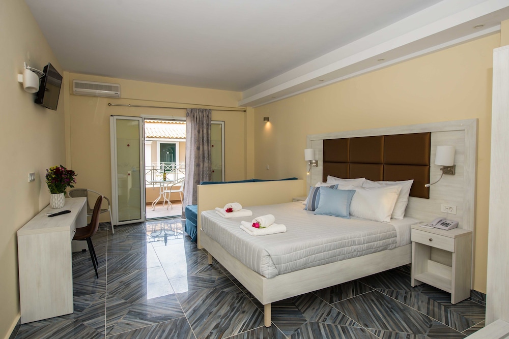 AMOUR HOLIDAY RESORT