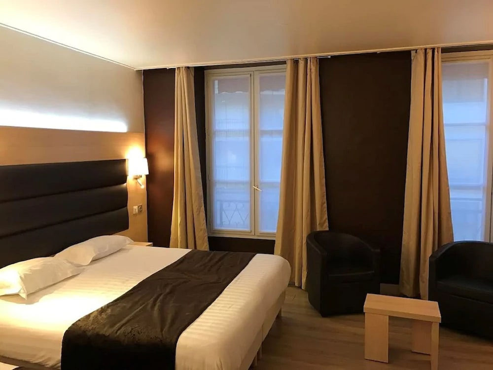 HOTEL UNIC RENOIR SAINT GERMAIN