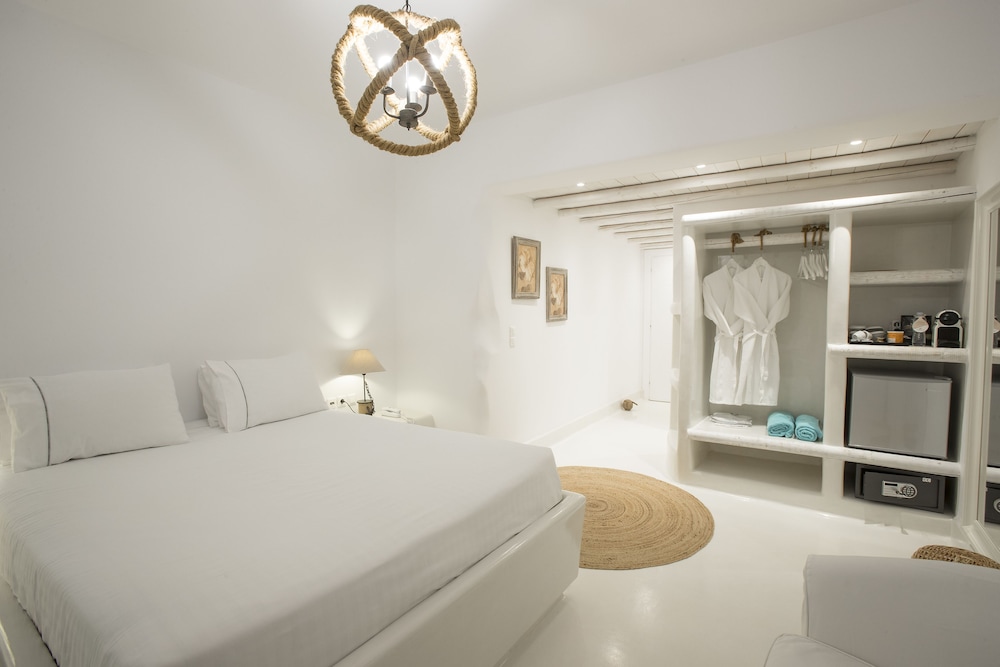 PAROS PALACE