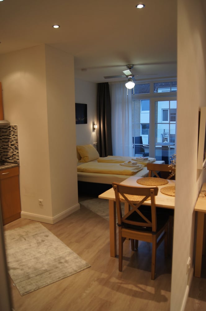 APARTMENTHAUS HAMBURG