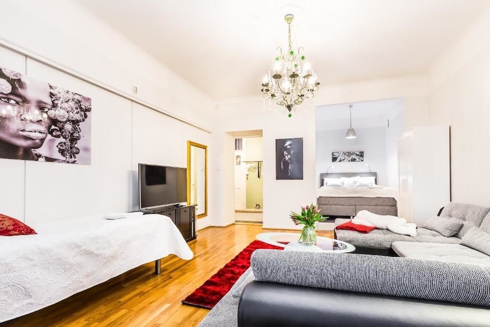 GO HAPPY HOME APARTMENT MIKONKATU 18 2