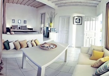 FOS SUITES