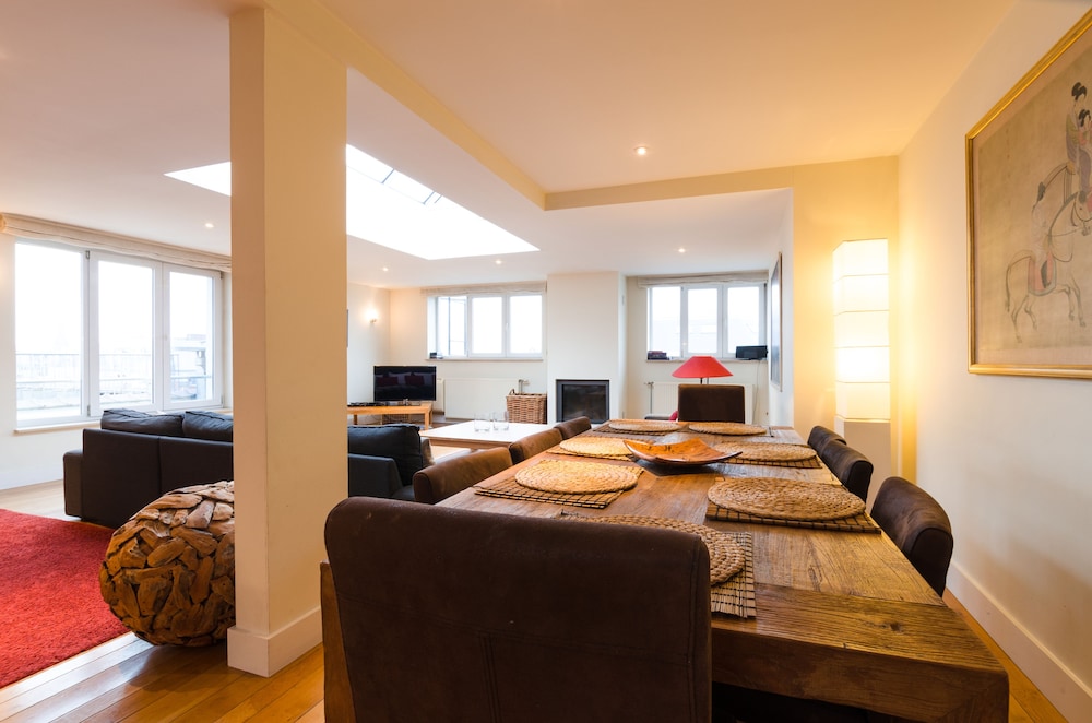 GRAND-PLACE LOMBARD PENTHOUSE