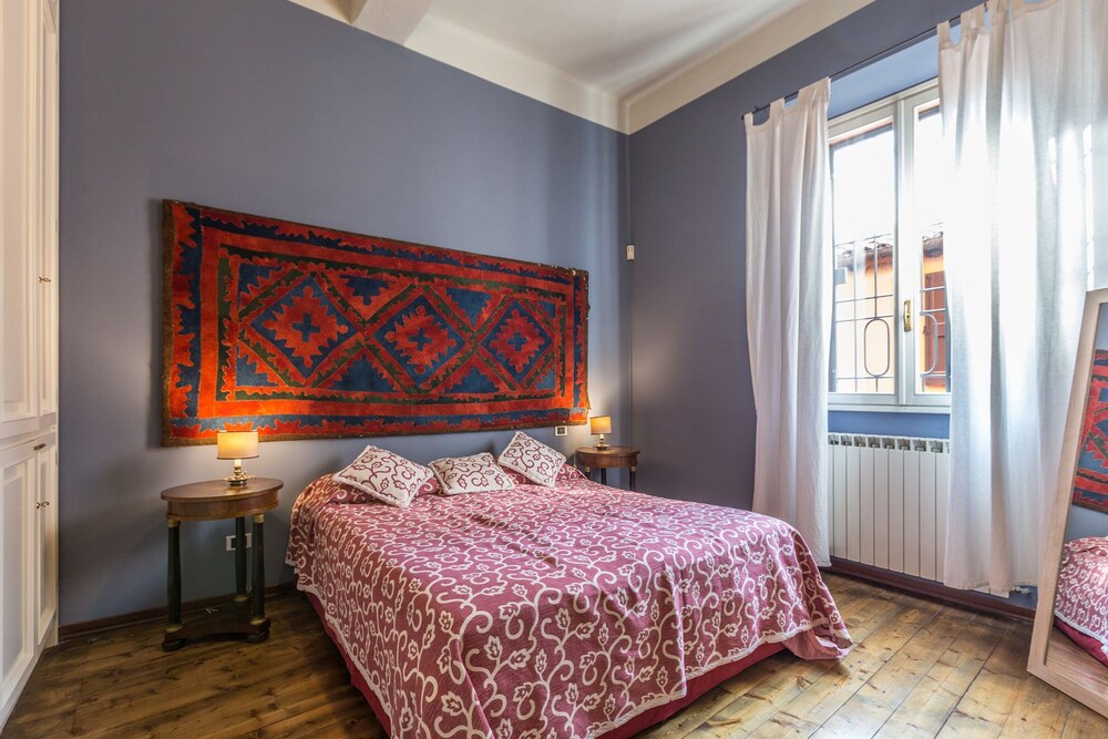 CASTIGLIONE RETREATS