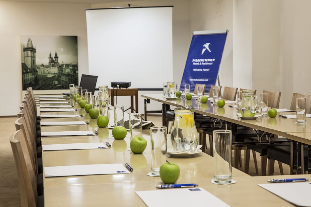 FALKENSTEINER HOTEL MARIA PRAG