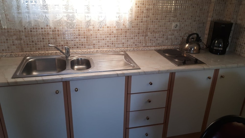 DIMITRA'S MAISONETTE