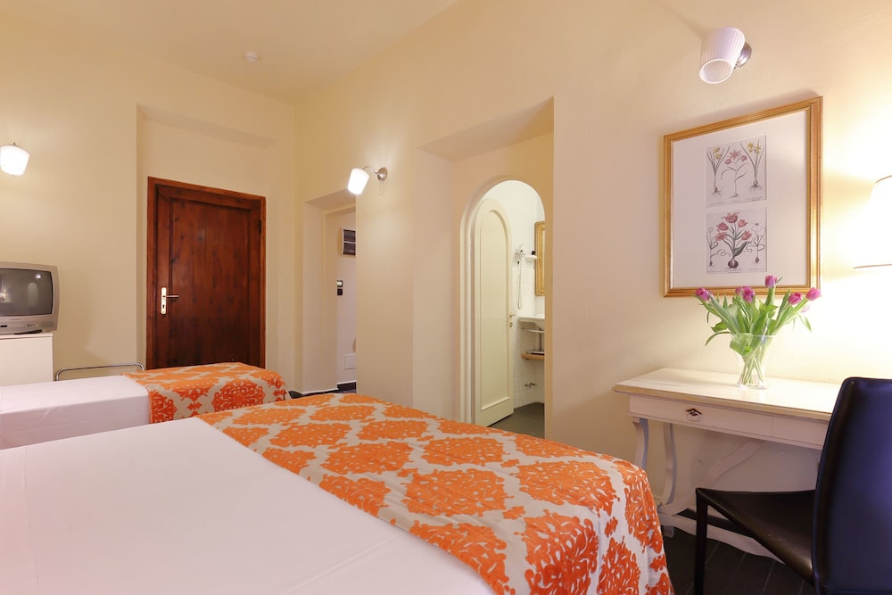 RELAIS LAVAGNINI