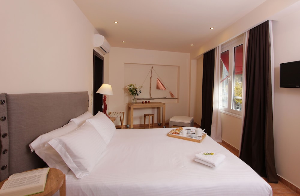 WHITE LOTUS LUXURY ACCOMMODATION
