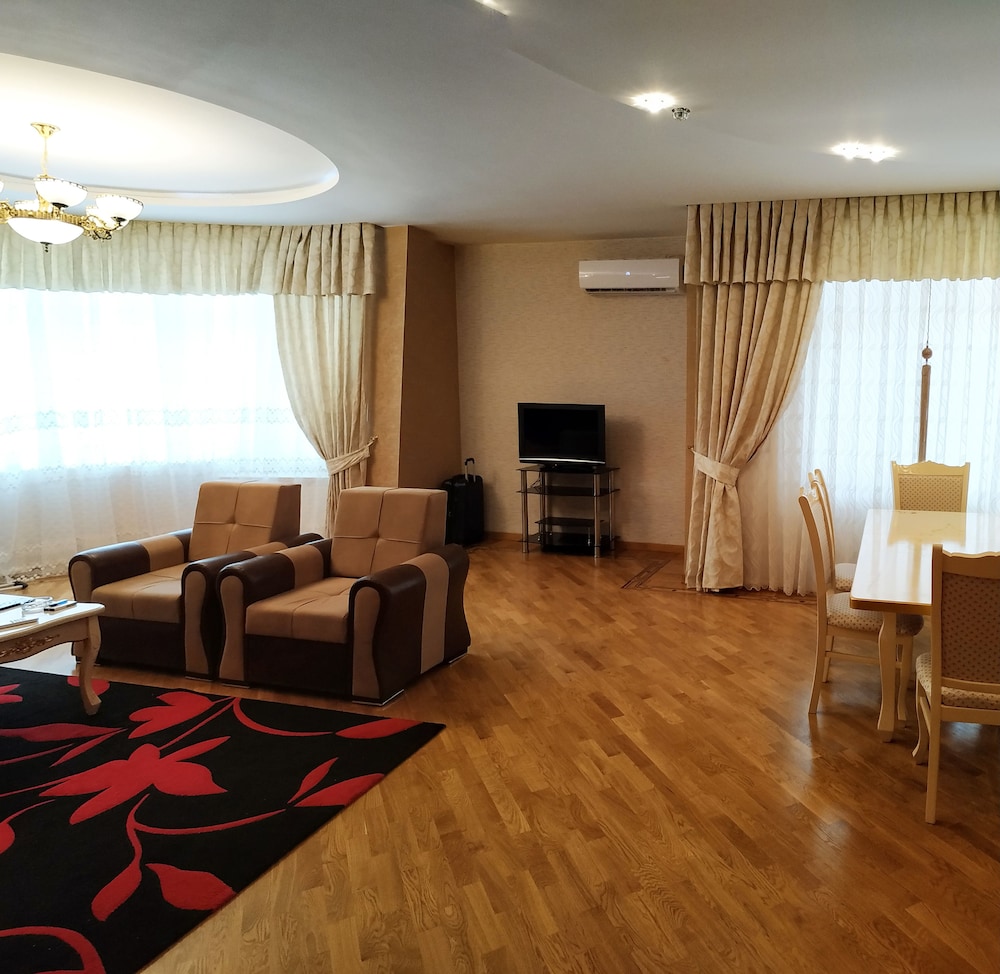 APARTMENT 3 ROOMS 4 BAKUVI
