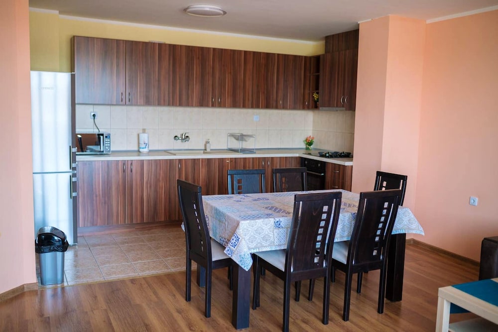 APARTMENT WITH ONE BEDROOM IN VARNA, WITH BALCONY AND WIFI