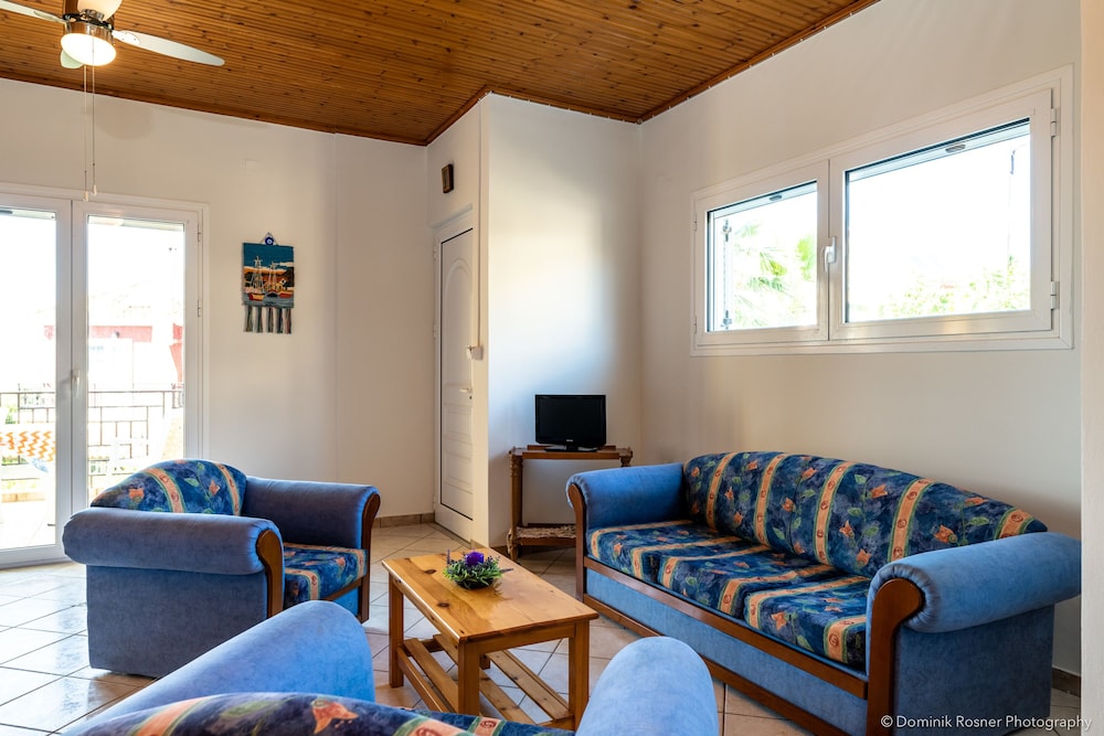 BEACH FRONT VILLA GOUSETIS