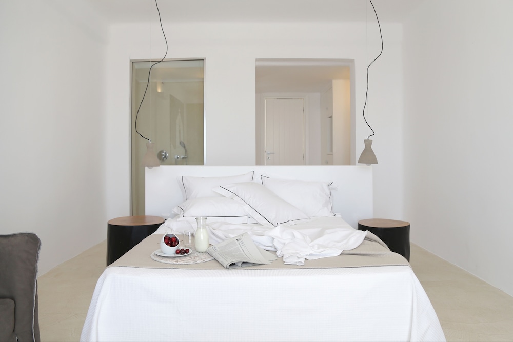 LIVIN MYKONOS HOTEL