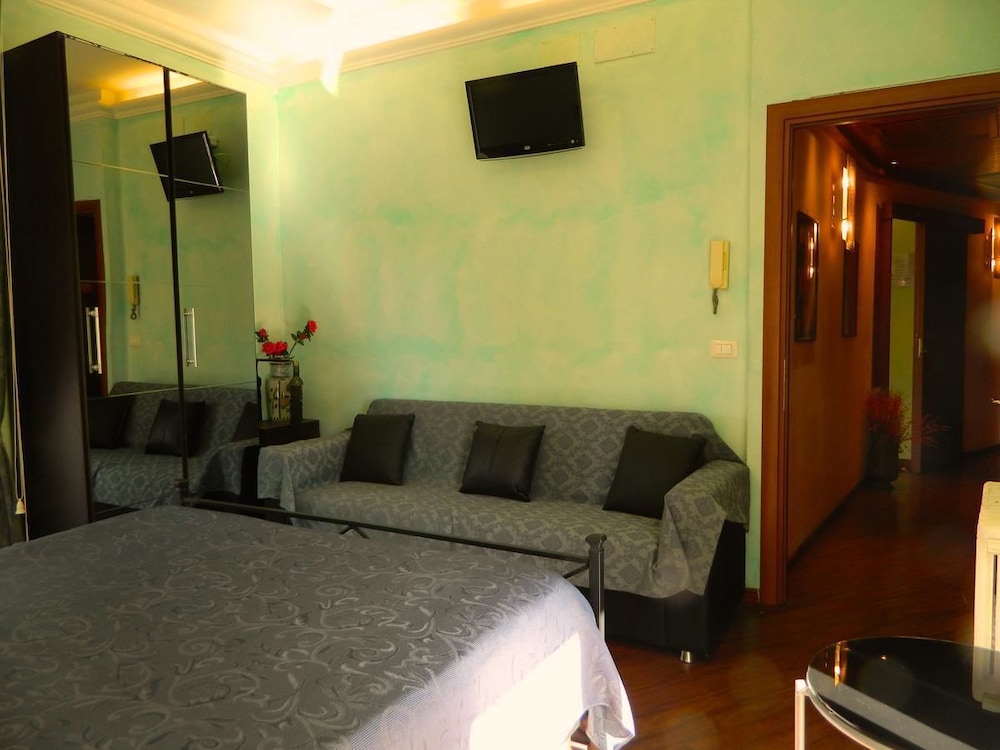 B&B BELLE EPOQUE (31 KM FROM ROME)
