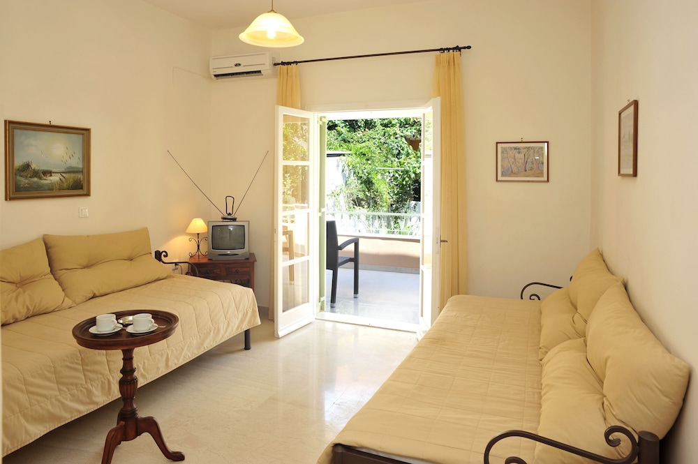 KIPOS APARTMENTS