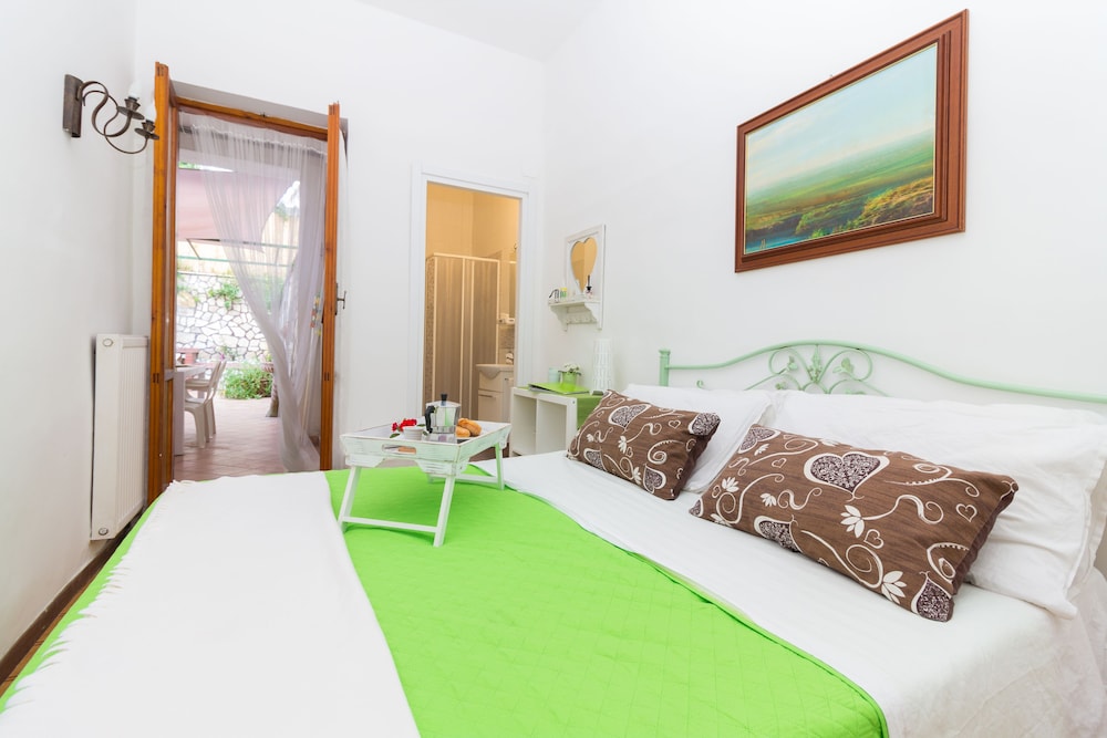 B&B ANGY&CRI CAMERE IN VILLA