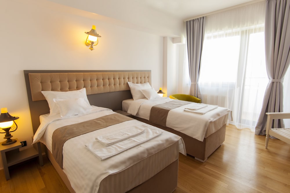 AMBRA BOUTIQUE HOTEL BISTRO