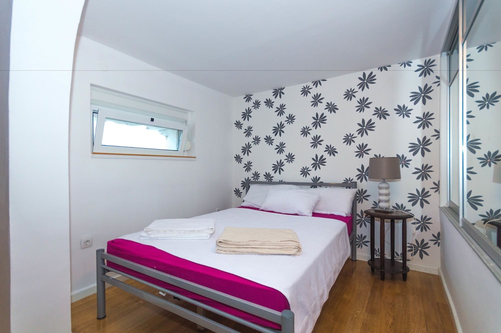 AMAZING APARTMENTS NEAR CENTER AND BEACHES