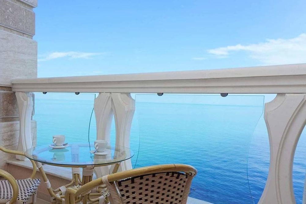 APART COMPLEX LA MER RESIDENCE