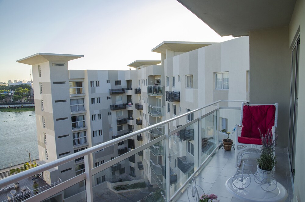 AMAZING WATERFRONT VIEW AT ZONA COLONIAL