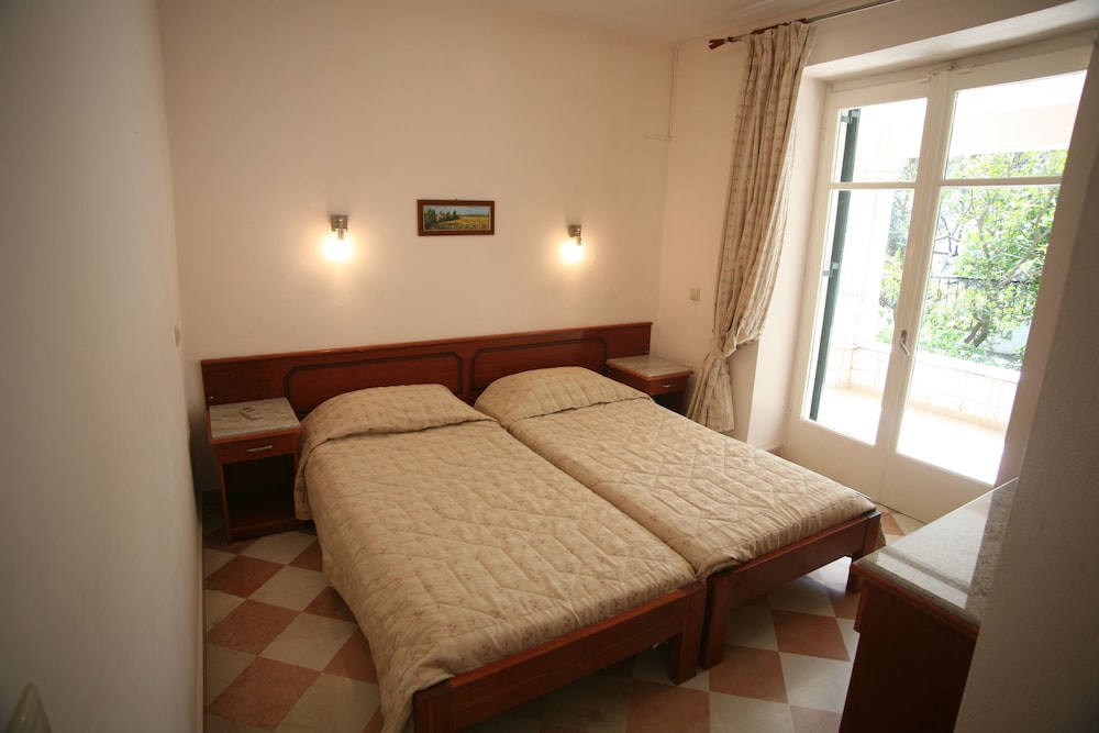 APHRODITE APARTMENTS