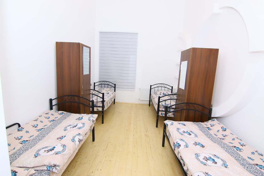 NIZAMI STREET HOSTEL