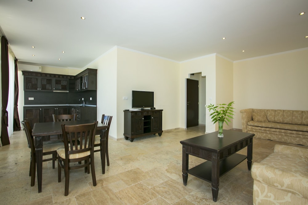 ROYAL VILLAS ELENITE AND AQUA PARK - ALL INCLUSIVE