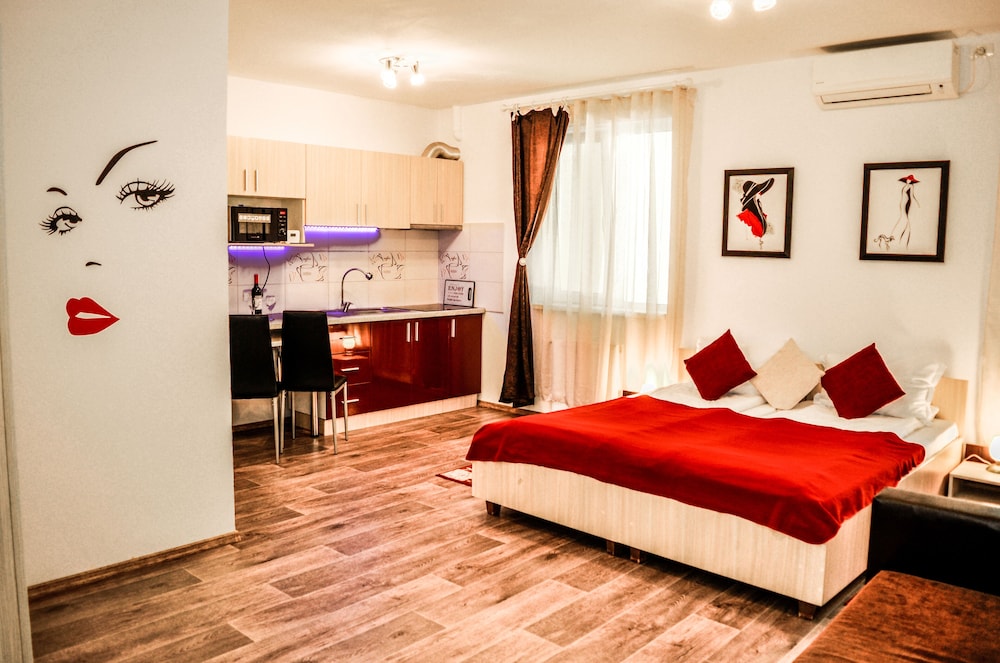 NICE AND COZY APARTMENTS
