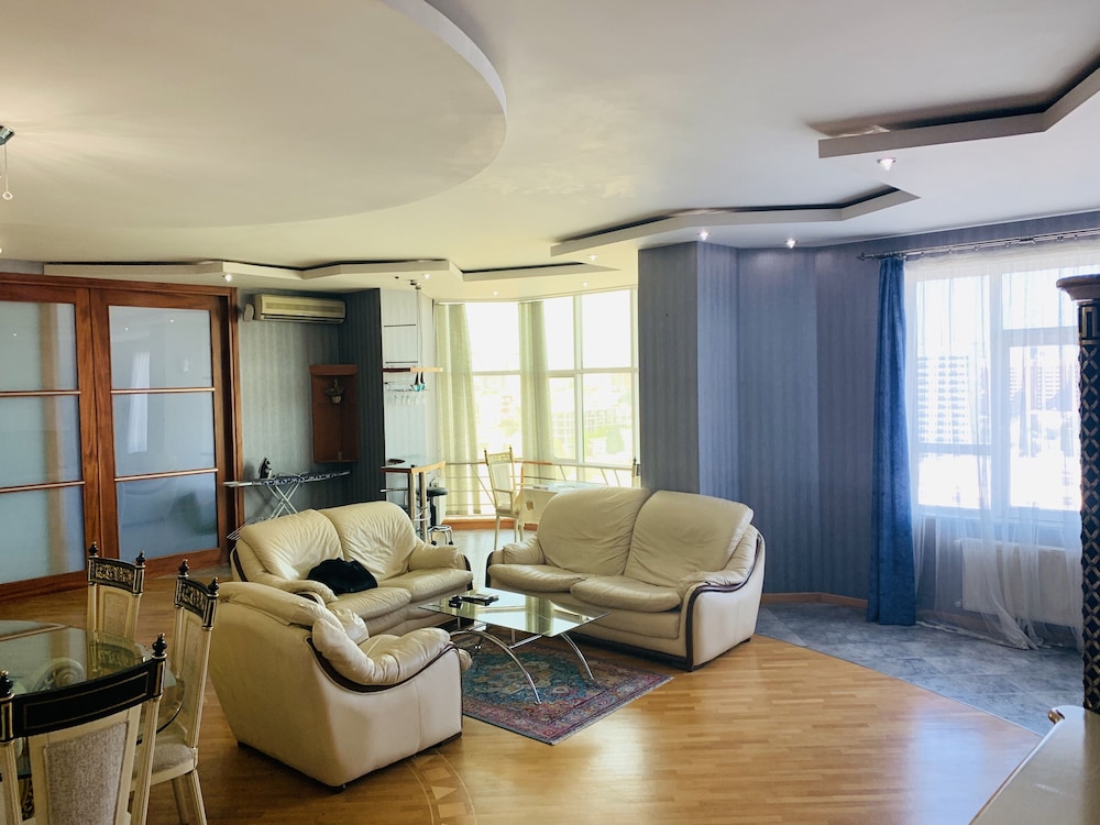 PANORAMIC APARTMENTS 200 M2 OF SPACE