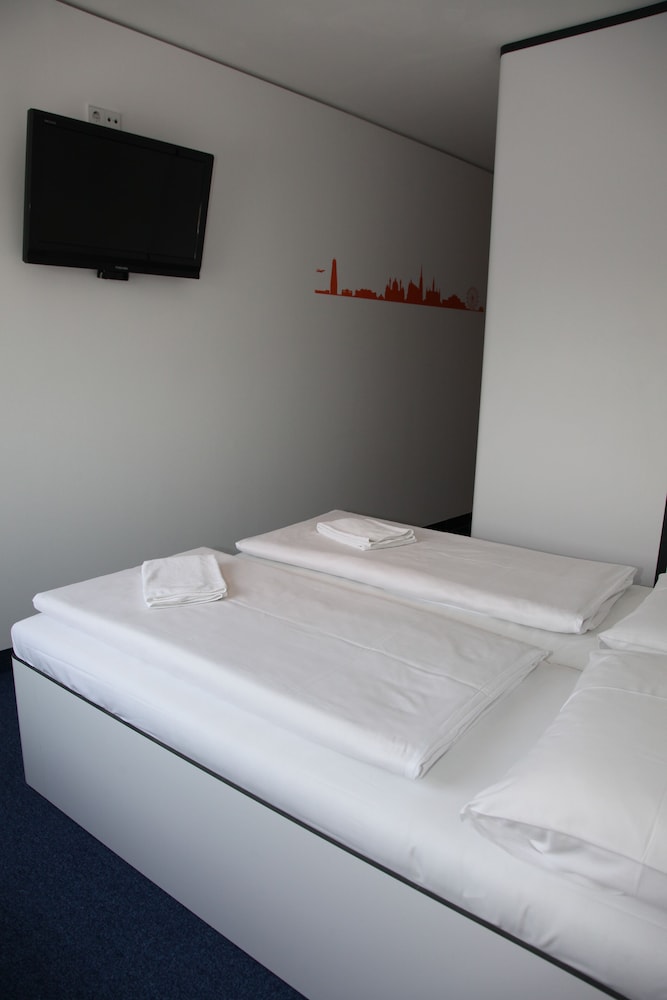 HB1 HOTEL WIENER NEUDORF