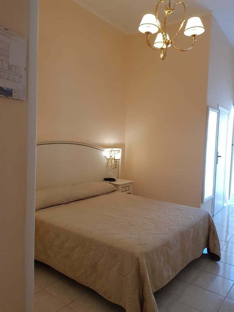 ALBERGO SANTA TERESA